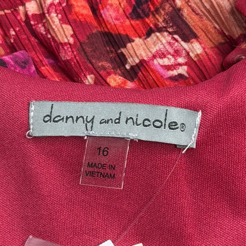 NWT Danny & Nicole Short Sleeve Floral Fit & Flare Dress Womens Size 16 Red - Picture 8 of 12